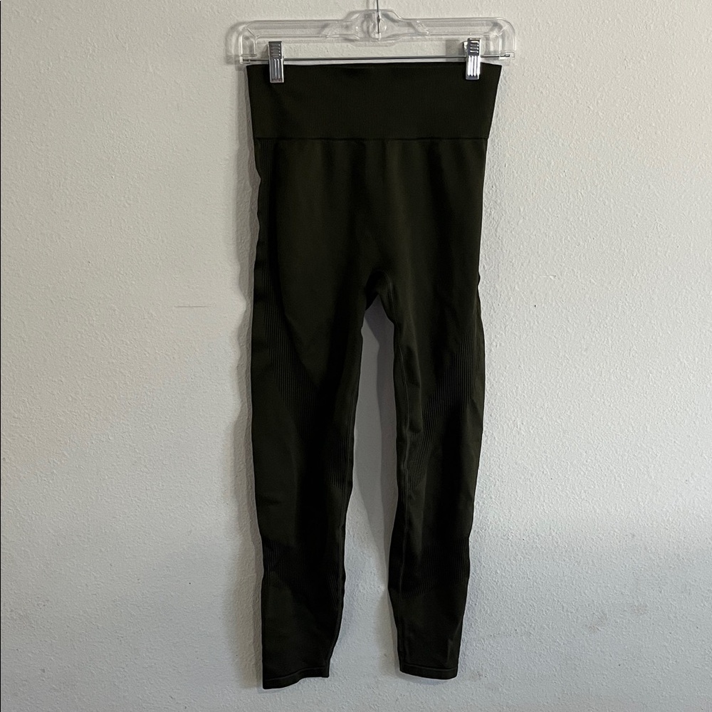 PINK Olive Leggings